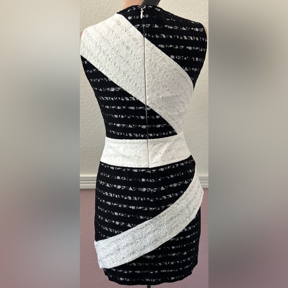 Color block dress NWT πππ - Picture 7 of 12